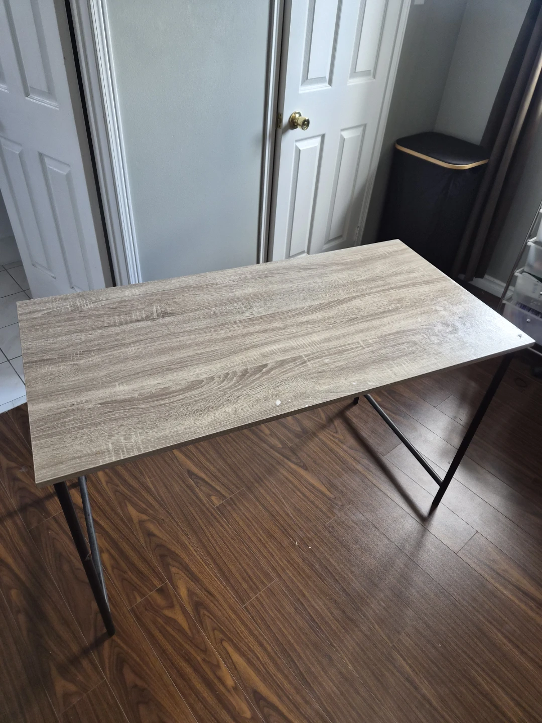 Light Wood Grain Desk / Table