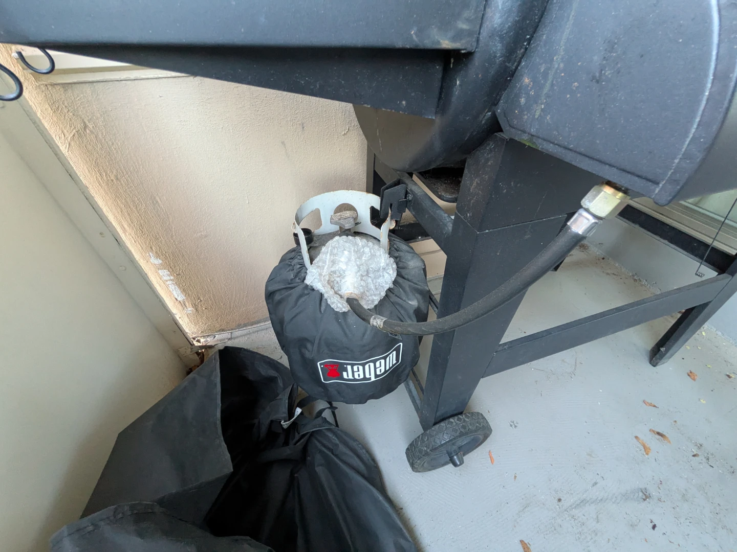 Char- Griller dual gas & charcoal - photo 2