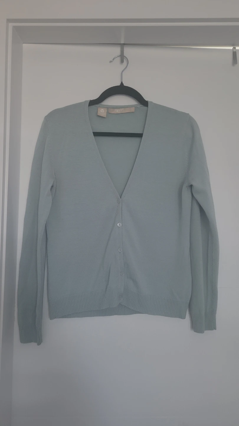 G2000 Women's Light Blue Wool Cardigan