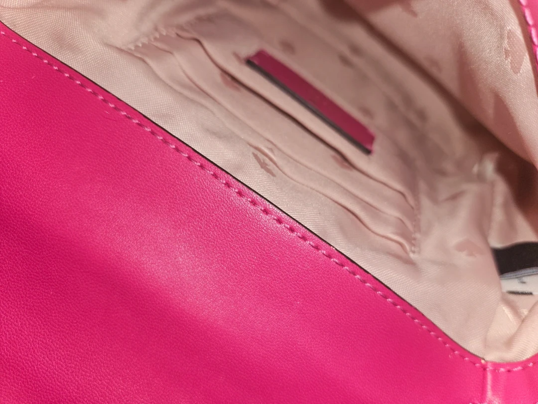 Kate Spade Pink Croc Embossed Crossbody Bag. - photo 3