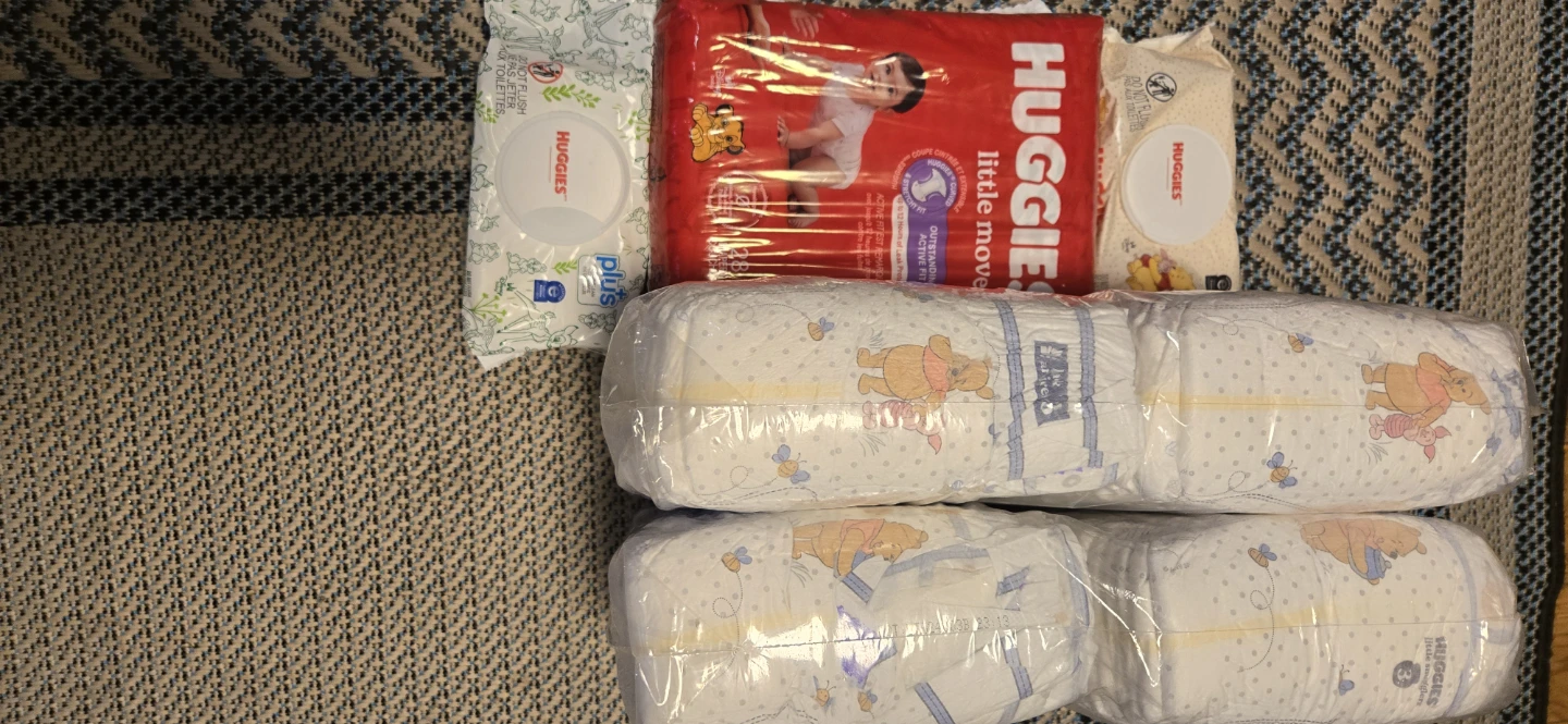 Huggies Little Movers Diapers , size 3 8and Wipes - photo 4