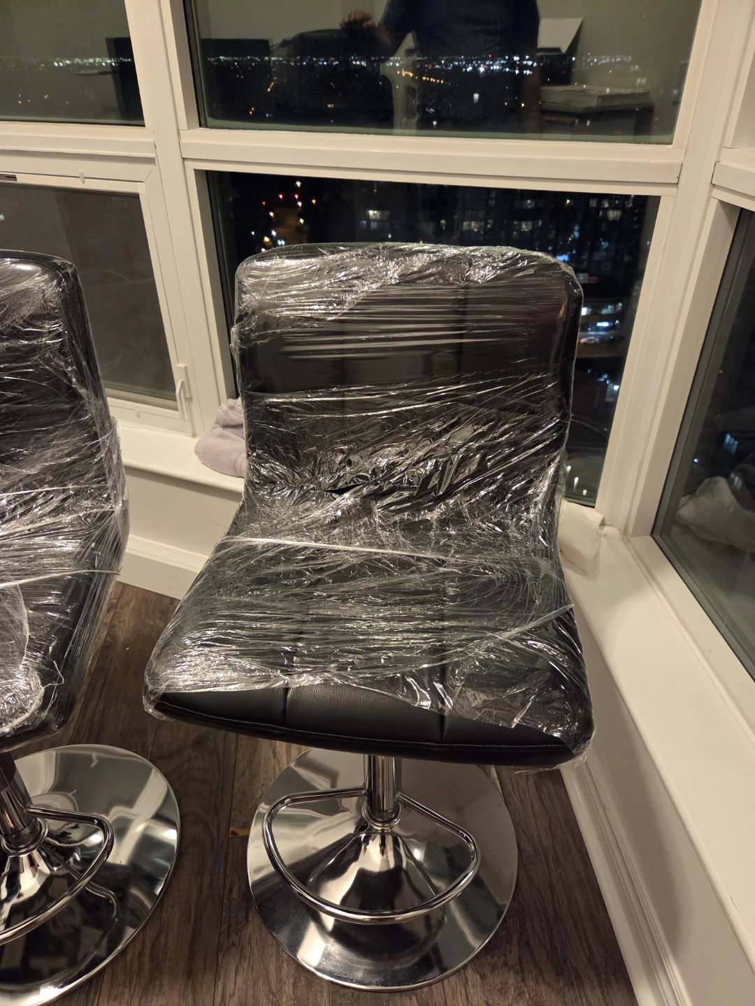 Set of 2 Black Bar Stools with Chrome Base