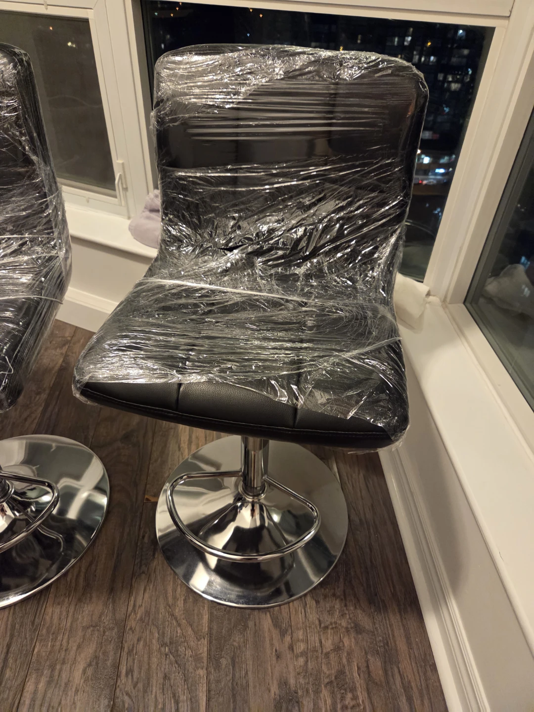 Set of 2 Black Bar Stools with Chrome Base - photo 3