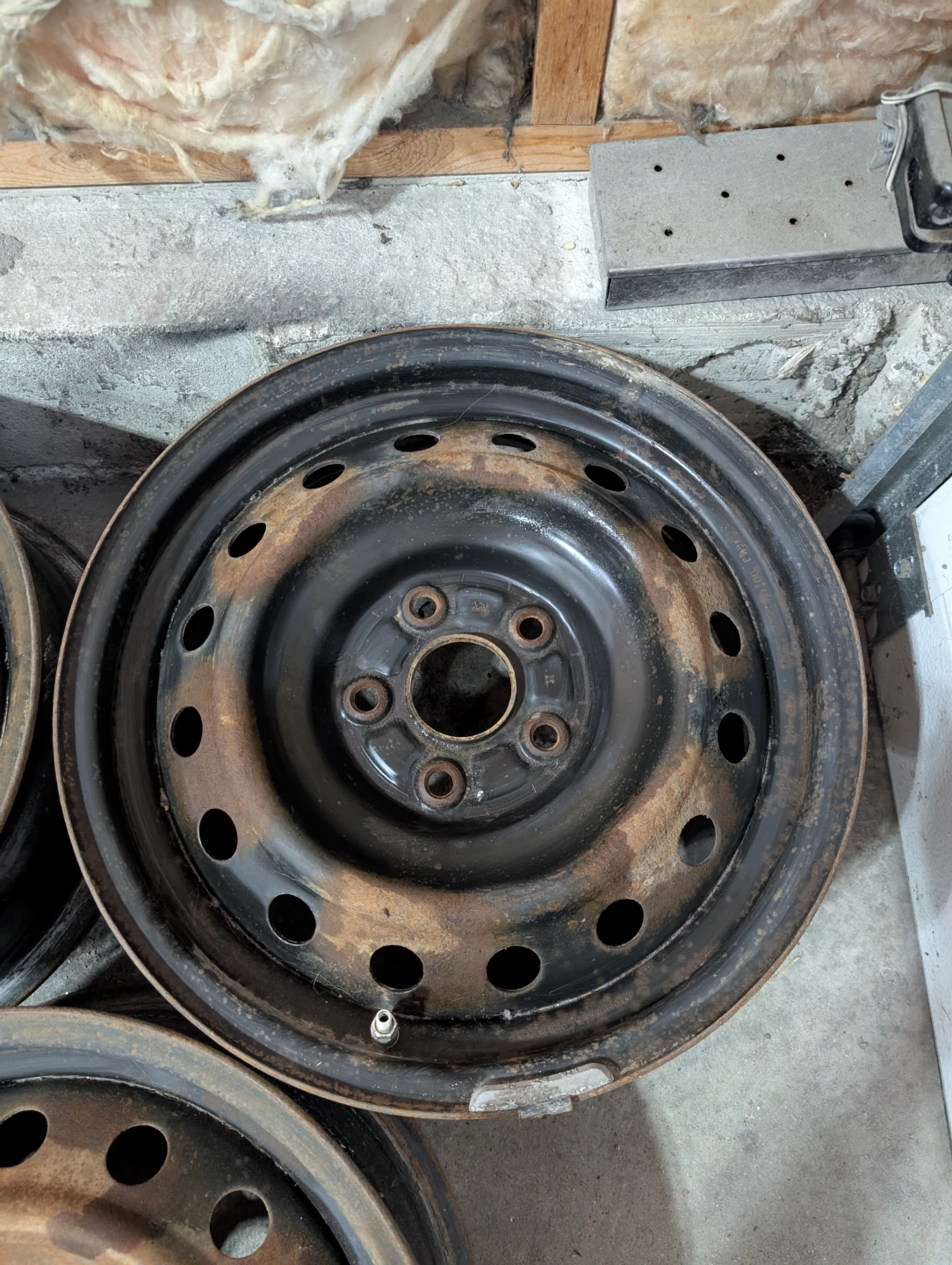 (3)-16 Inch Steel Rims 5x114.3 Off Toyota Camry - photo 3