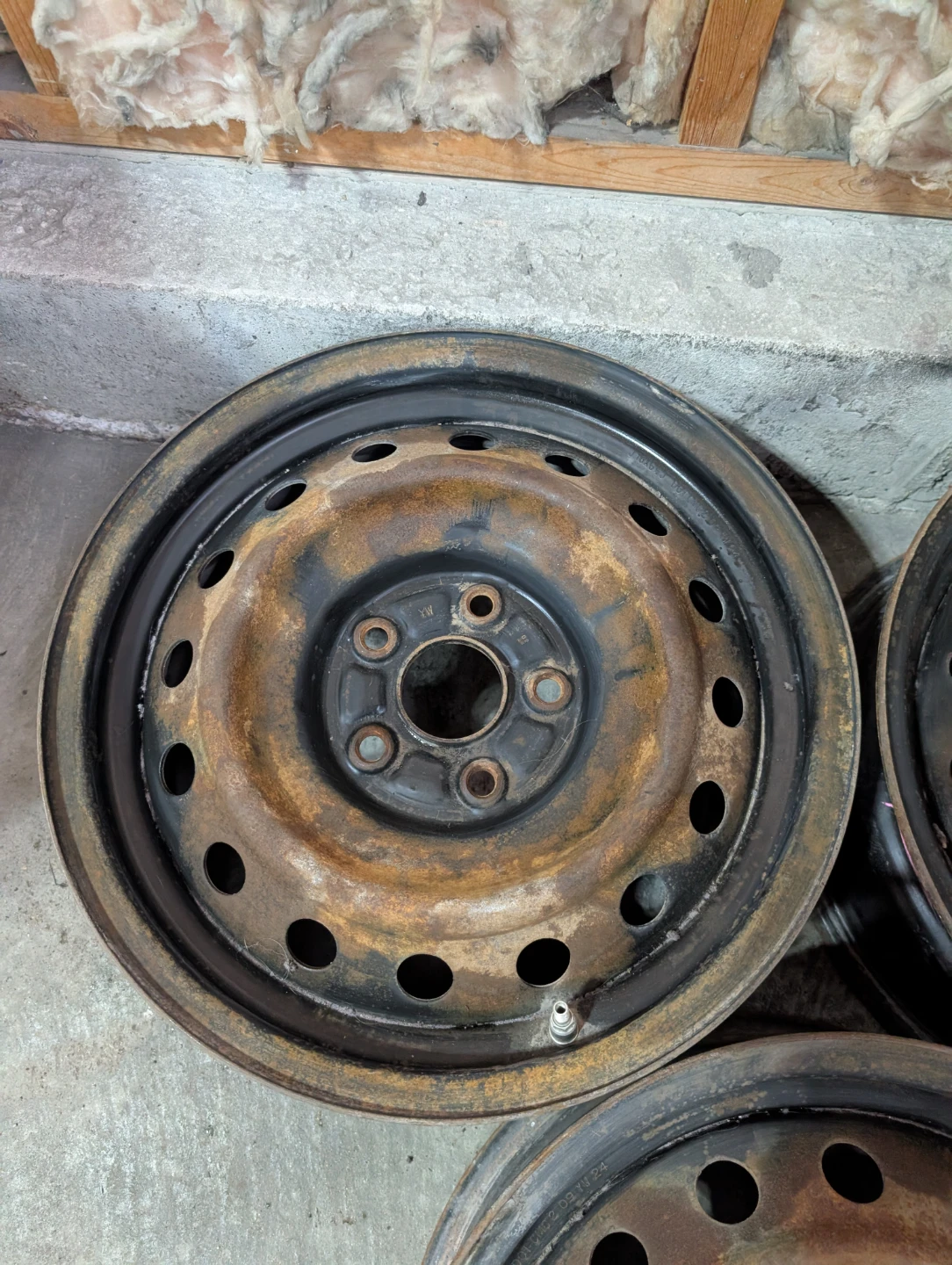 (3)-16 Inch Steel Rims 5x114.3 Off Toyota Camry - photo 4