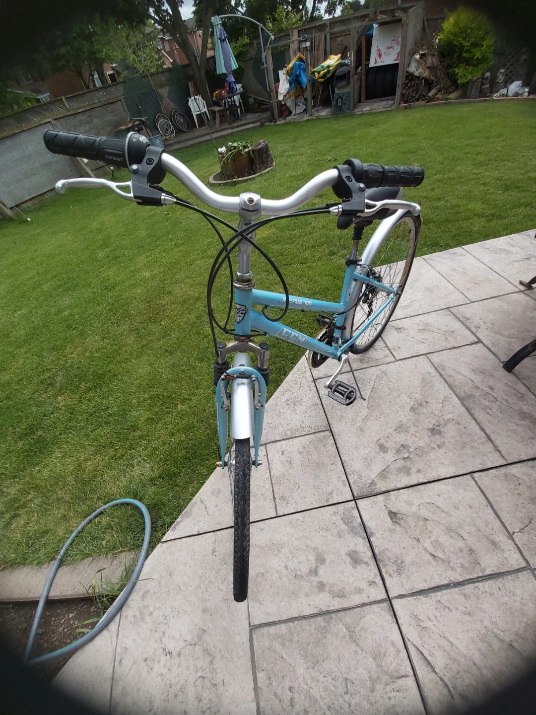 CCM Avenue 700 Hybrid Bike - photo 2