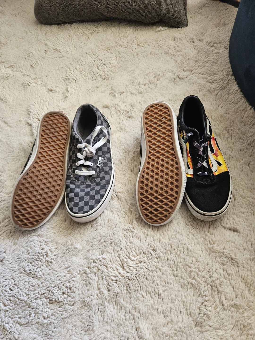 Vans Youth Shoes Size 5 and 6 - photo 2