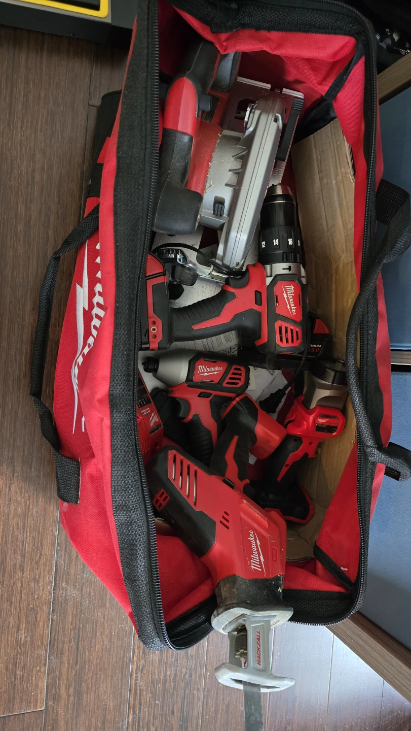 Milwaukee Cordless Power Tool Set