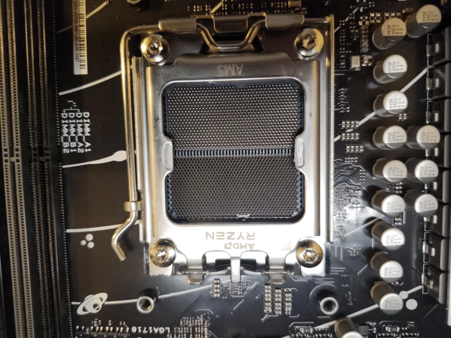 RX 7700 XT Graphics Card and Motherboard-prime - photo 3