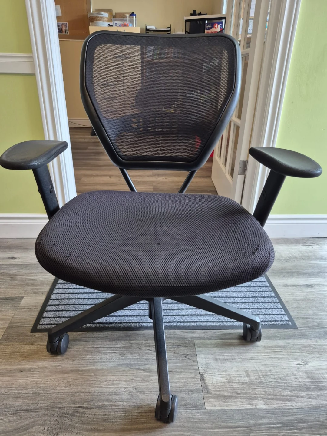 Office Chair - photo 2