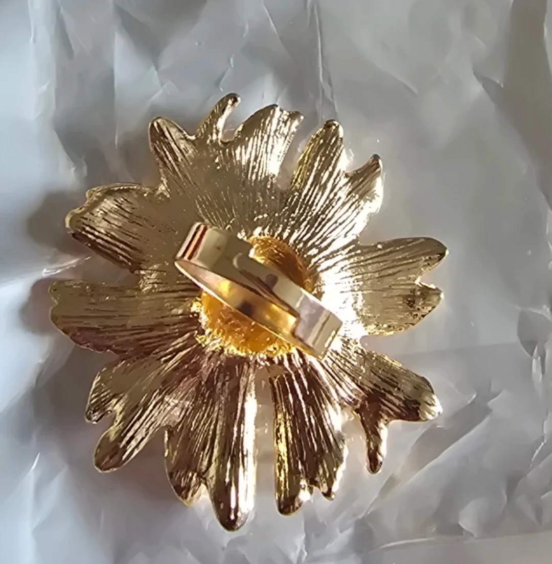 New Gold-tone Daisy Flower Ring - photo 3
