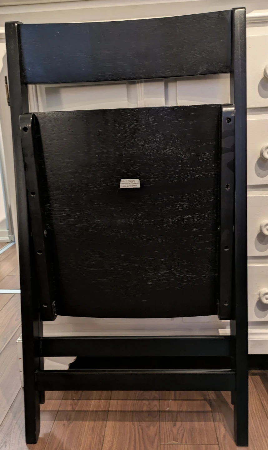 Pair of Black Folding Chairs - photo 5