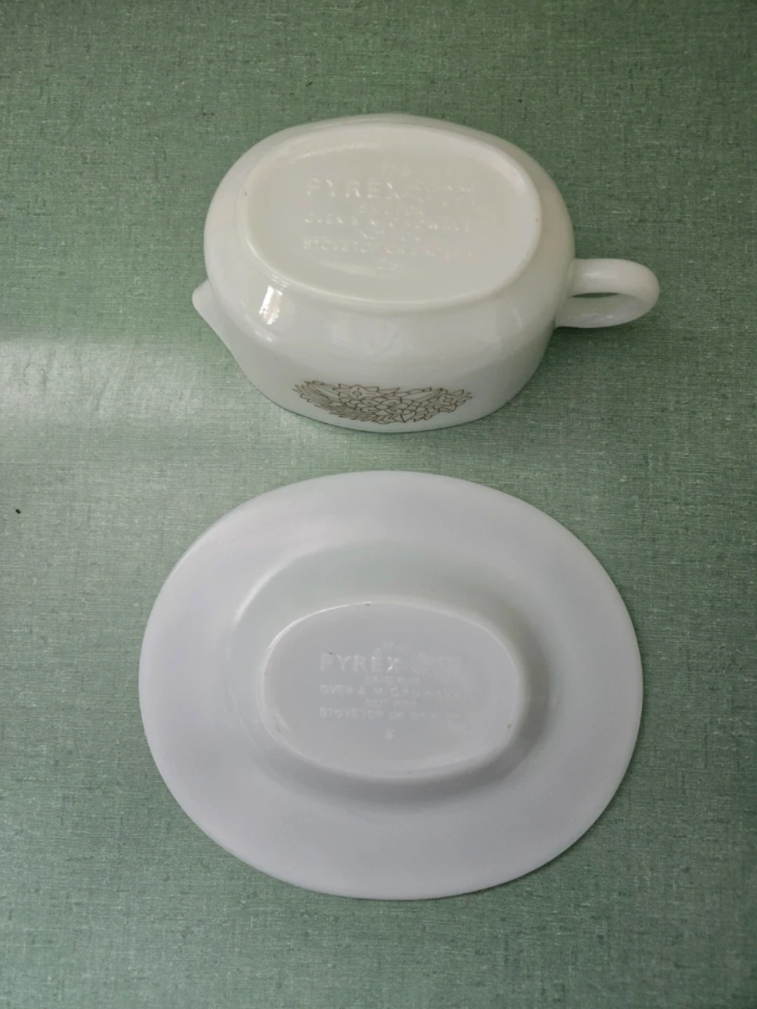 Pyrex Corning Gravy Boat & Underplate - photo 4