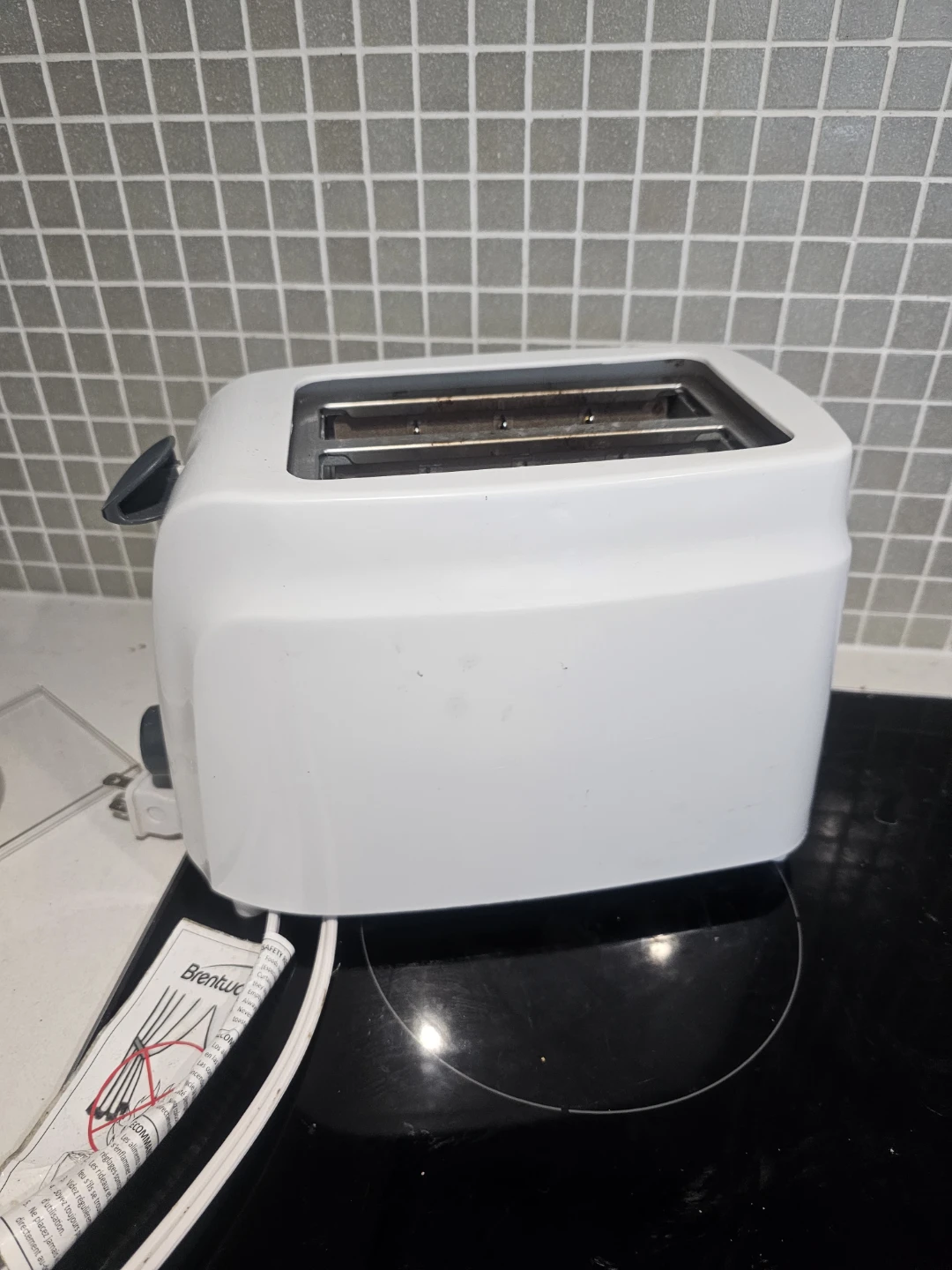 Brentwood 2-Slice White Toaster - photo 5