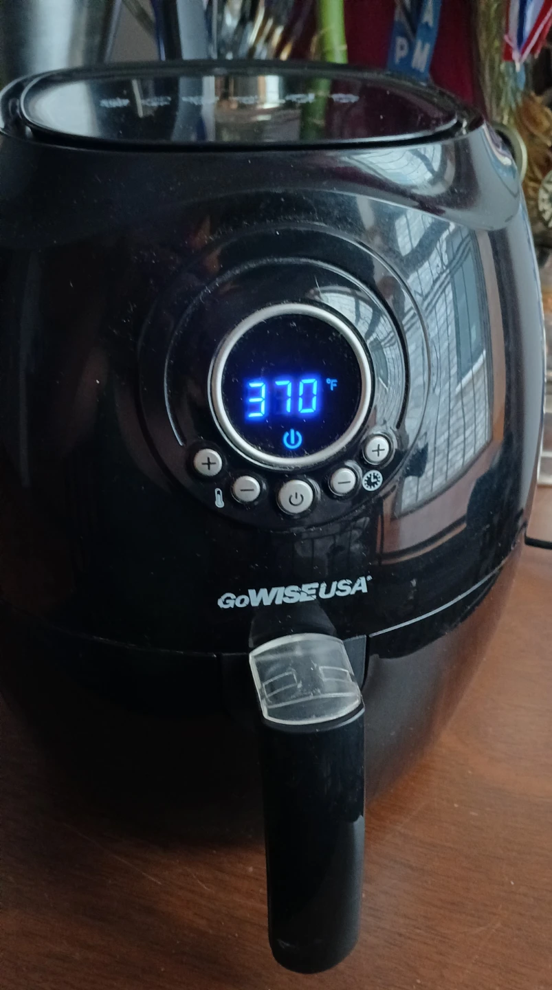 GoWISE USA Air Fryer - photo 2