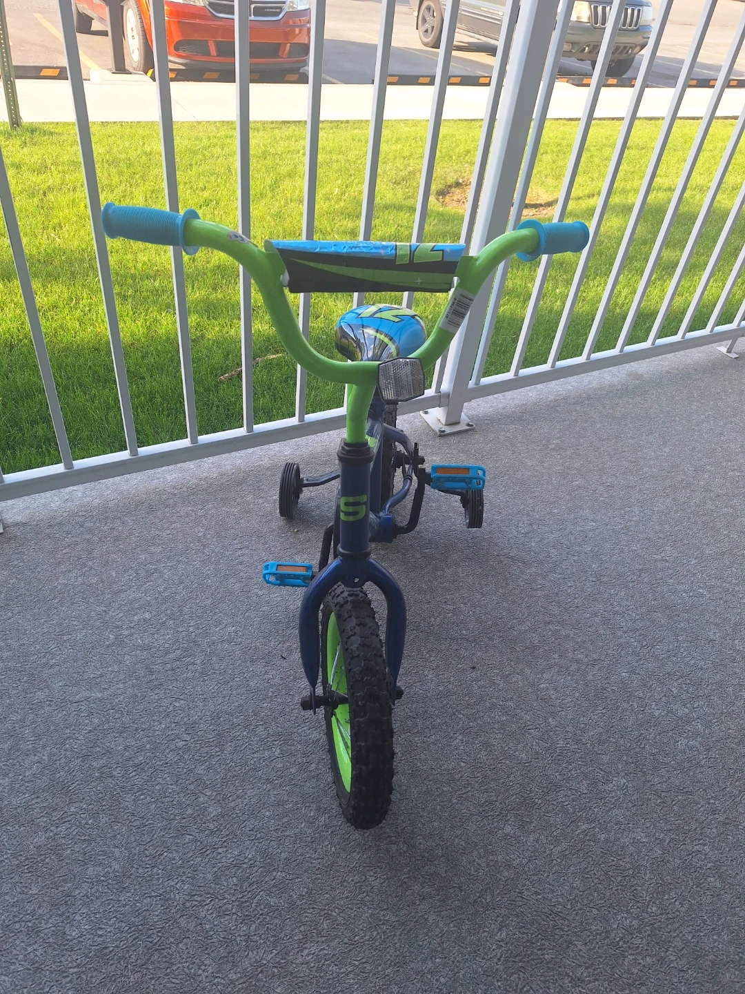Supercycle Moon Rider Kids Bike - Blue/Green
