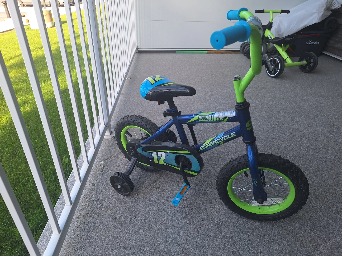 Supercycle Moon Rider Kids Bike - Blue/Green - photo 4