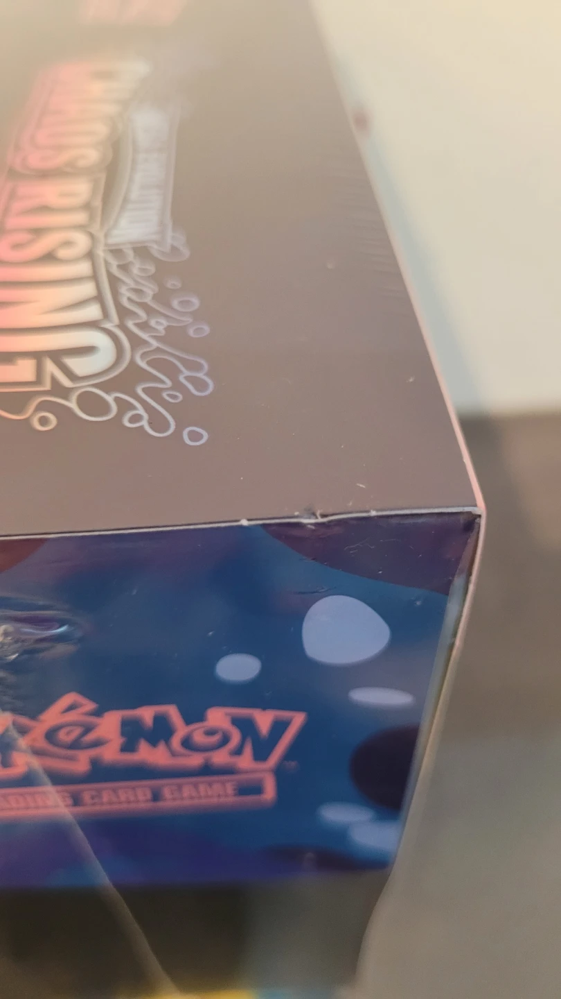 Pokemon TCG Chaos Rising ETB - photo 2