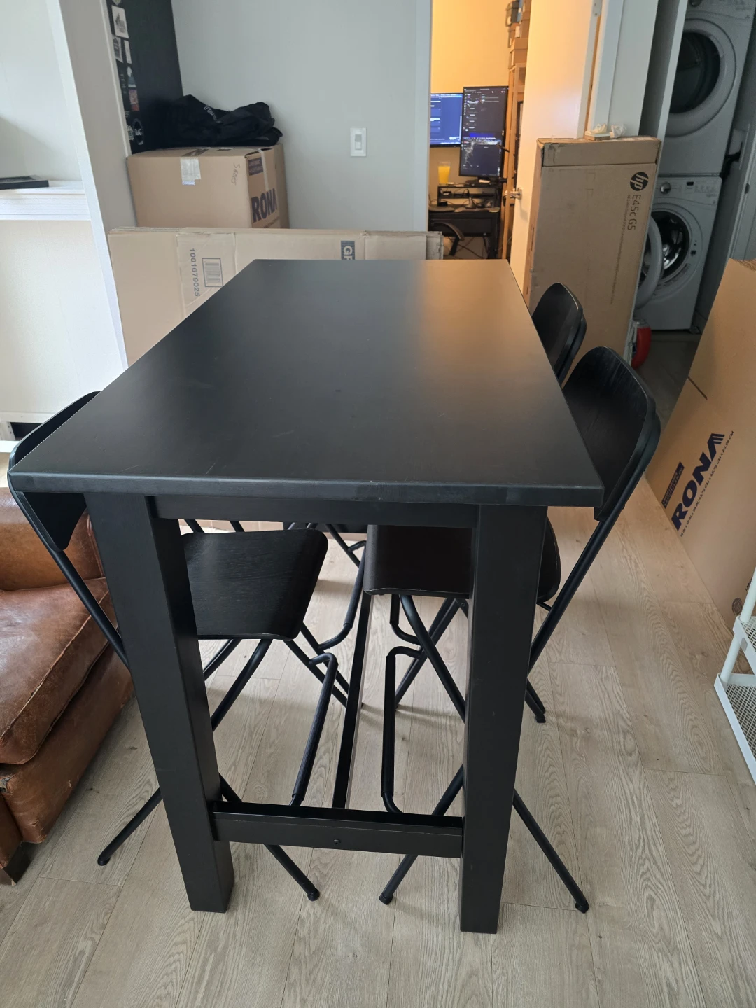Black high table with 4 chairs