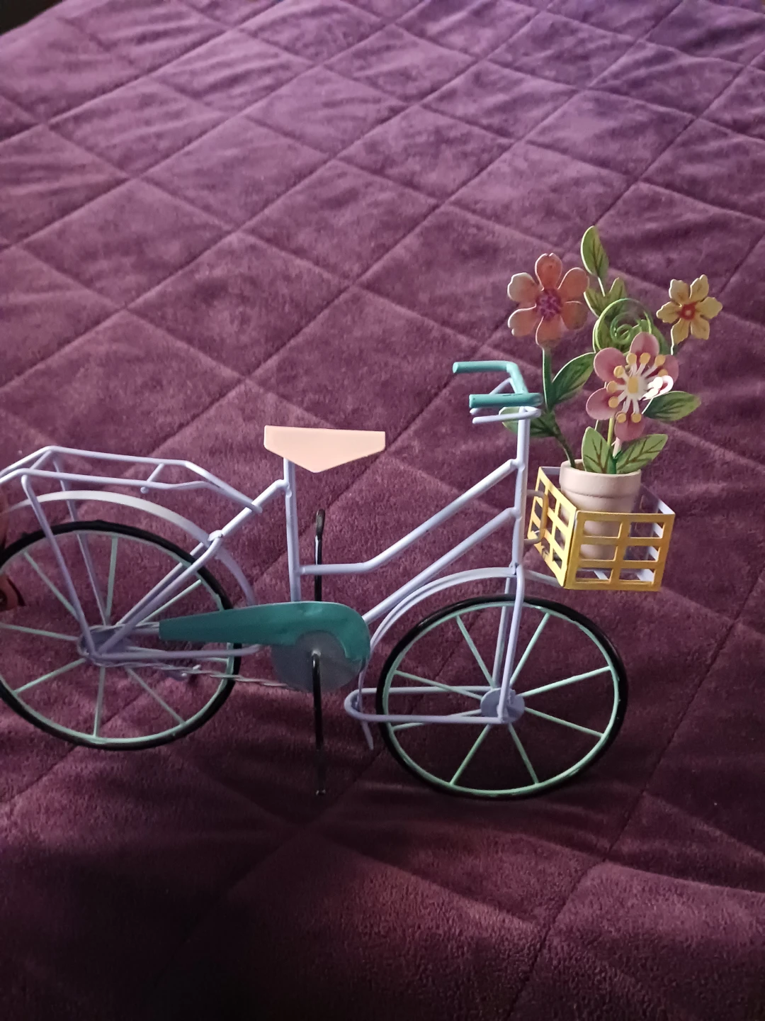 Purple Decorative Metal Bicycle with Flowers