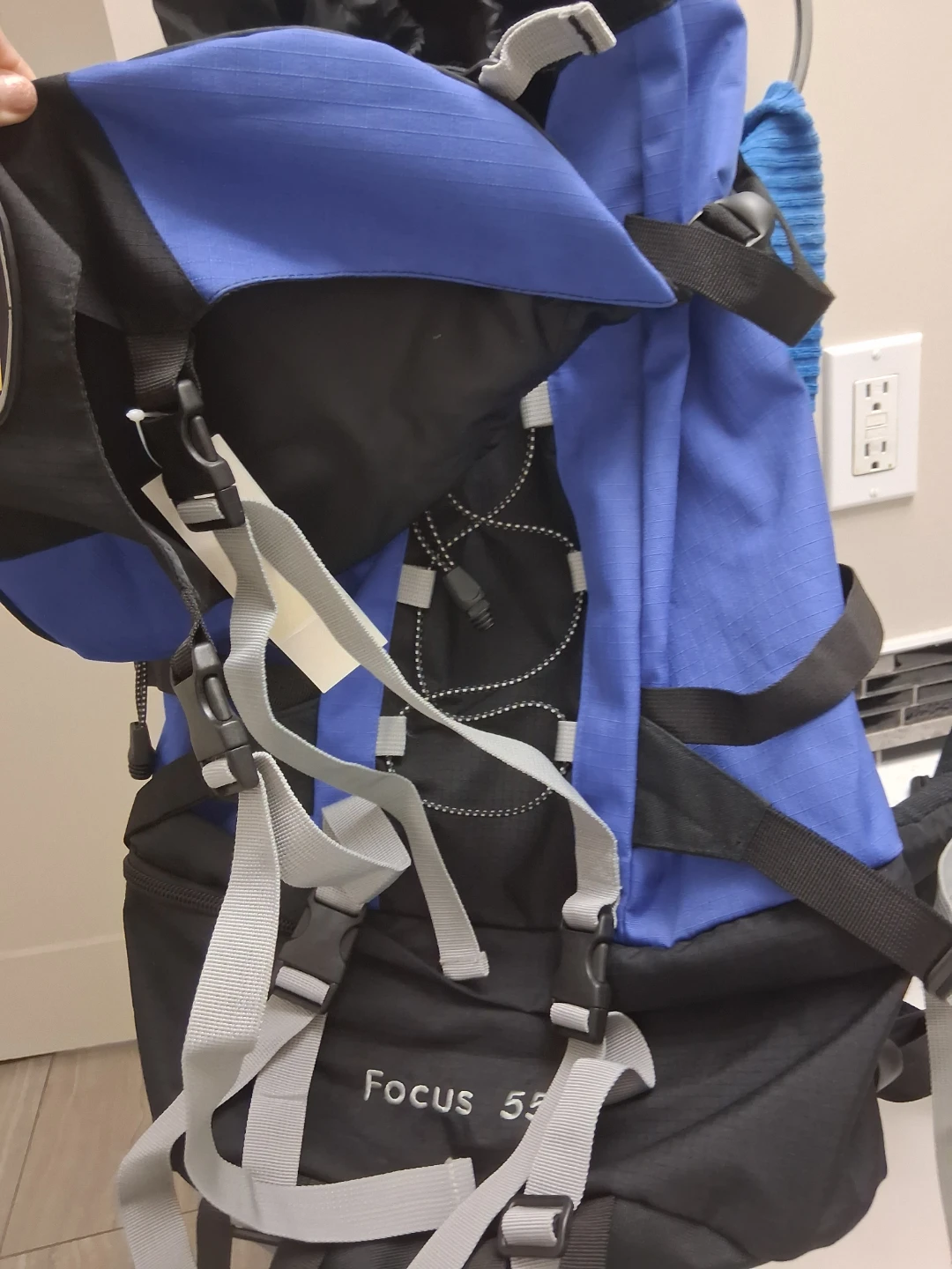 North 49 Focus 55 L Backpack - photo 4