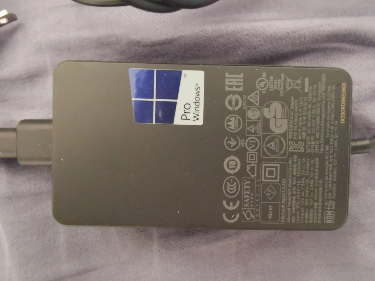Microsoft Surface Pro AC Adapter Power Supply - photo 2