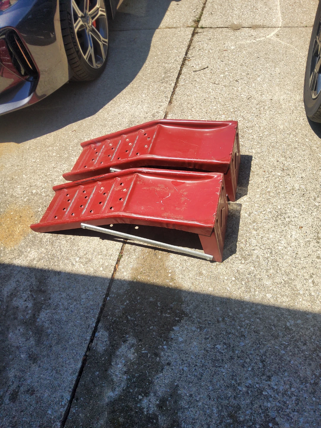 Red Car Ramps (Pair)