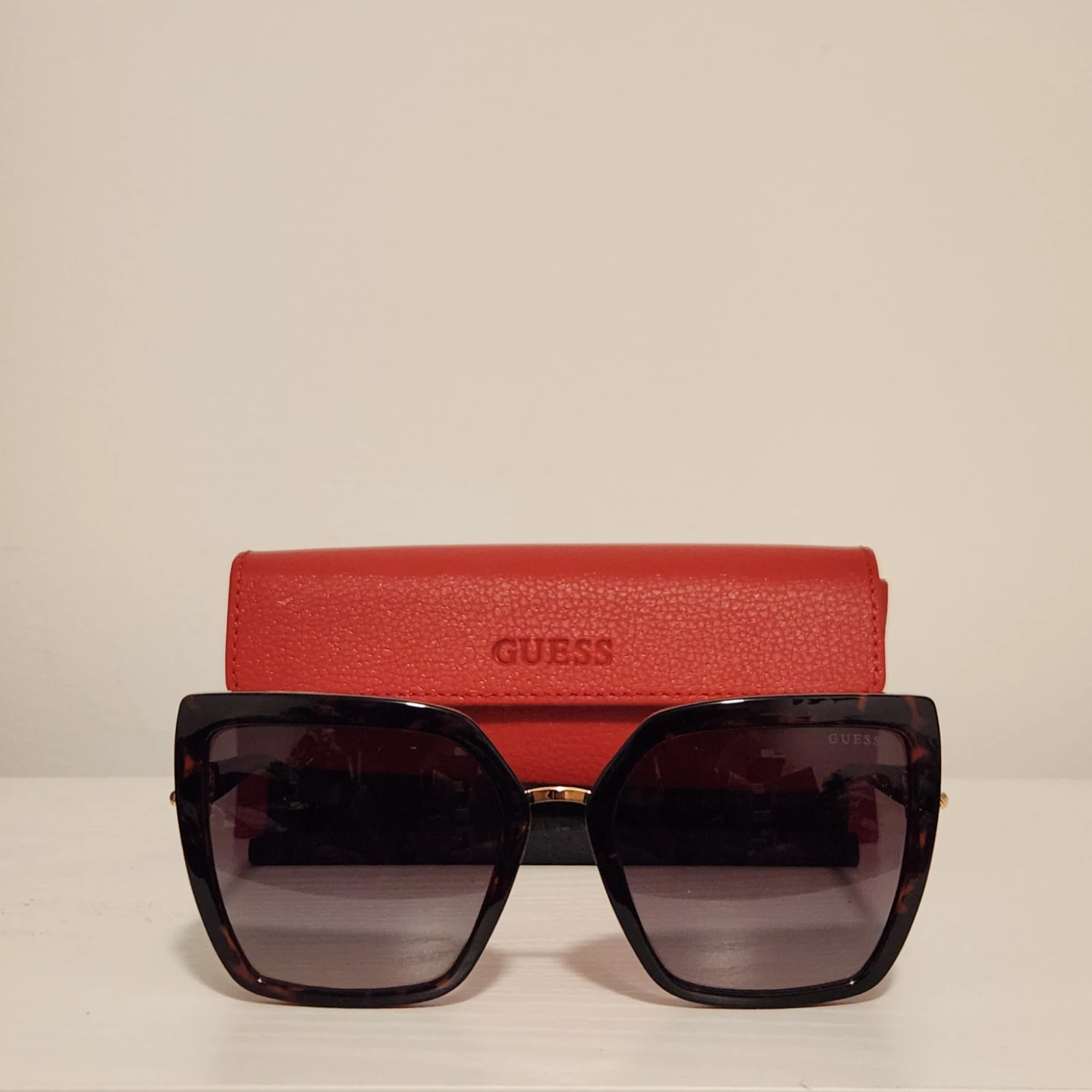 Bundle of Guess Sunglasses Collection - photo 3