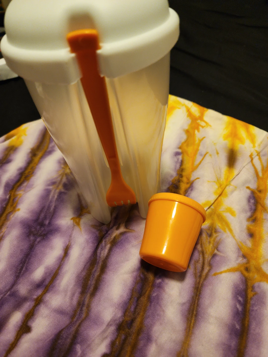 Portable Salad Container with Fork - photo 3