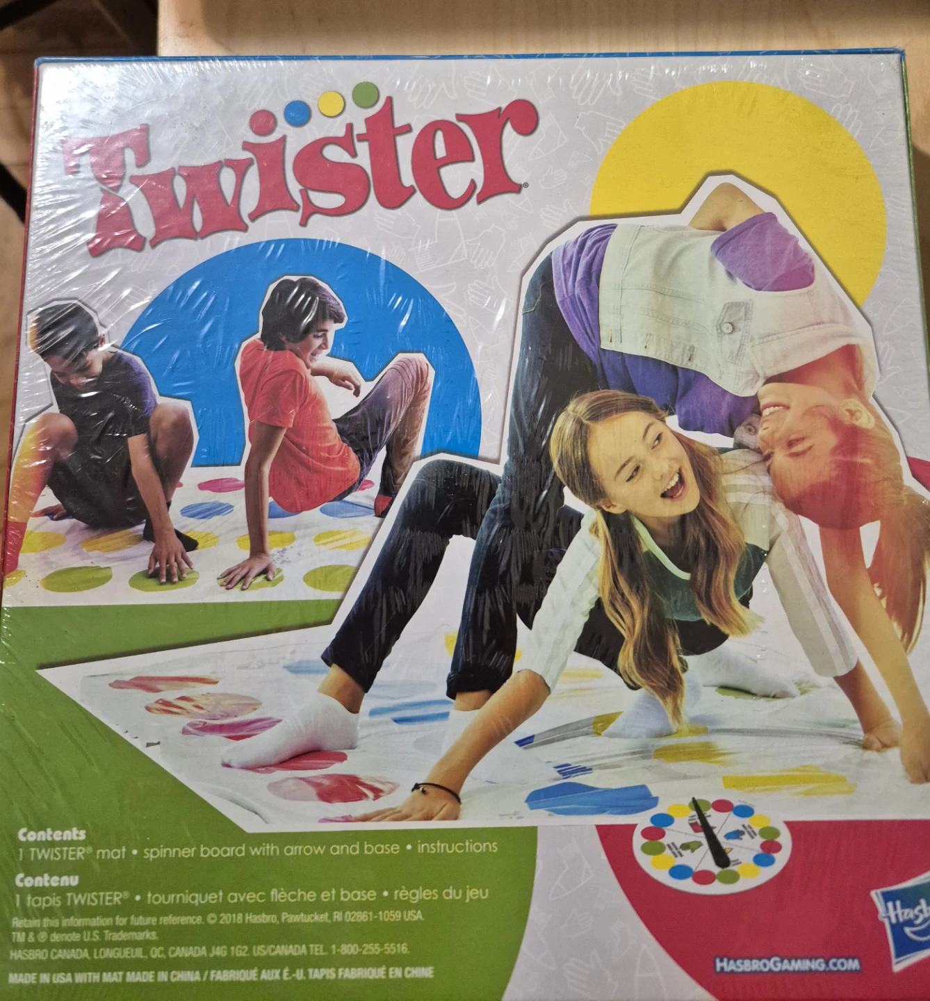 BNIB)Ages 6+ Classic Twister Board Game - photo 2