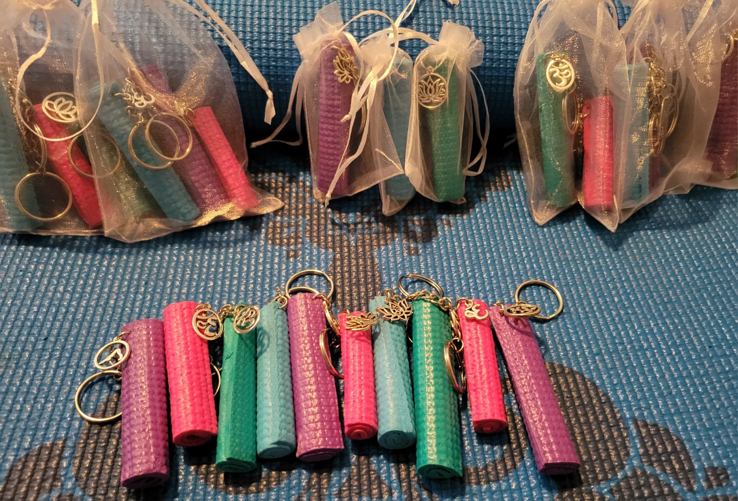 Yoga Mat Keychains with Charms – Great Gifts for Yoga Lovers