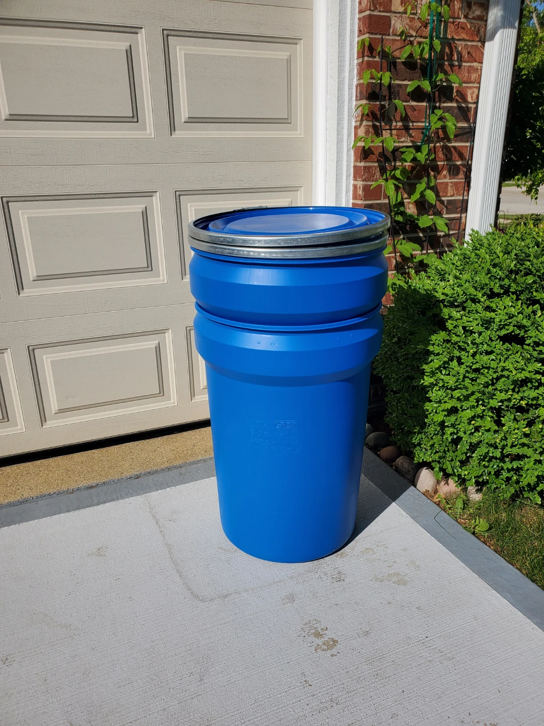 Blue Plastic Drum with Lid food grade.