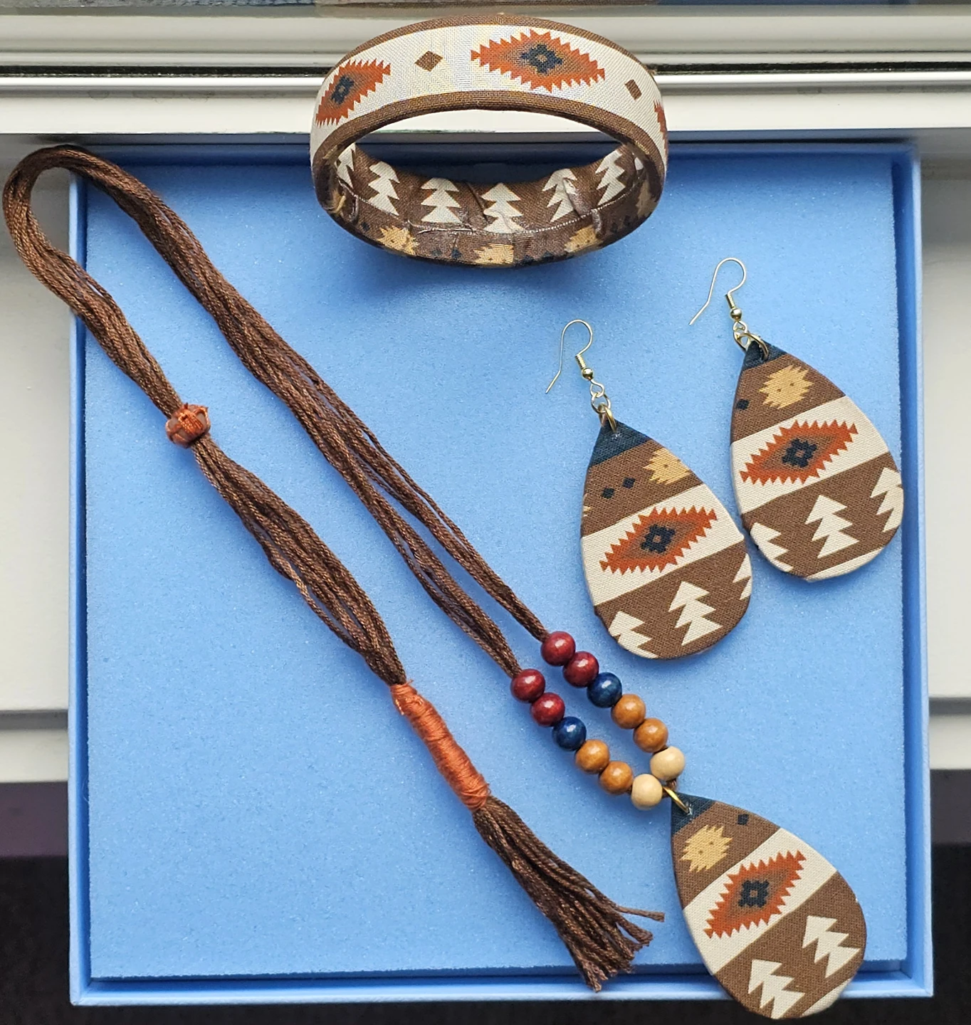 3-Piece Southwest Pattern Fabric Jewelry Set. - photo 4