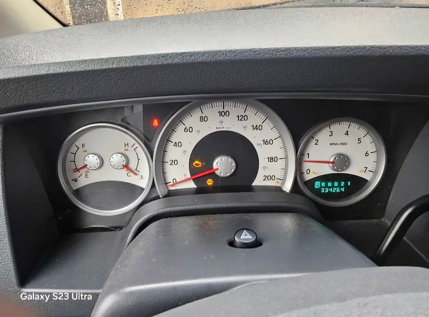 2005 Dodge-Ram Durango 4.7 V8 - photo 2