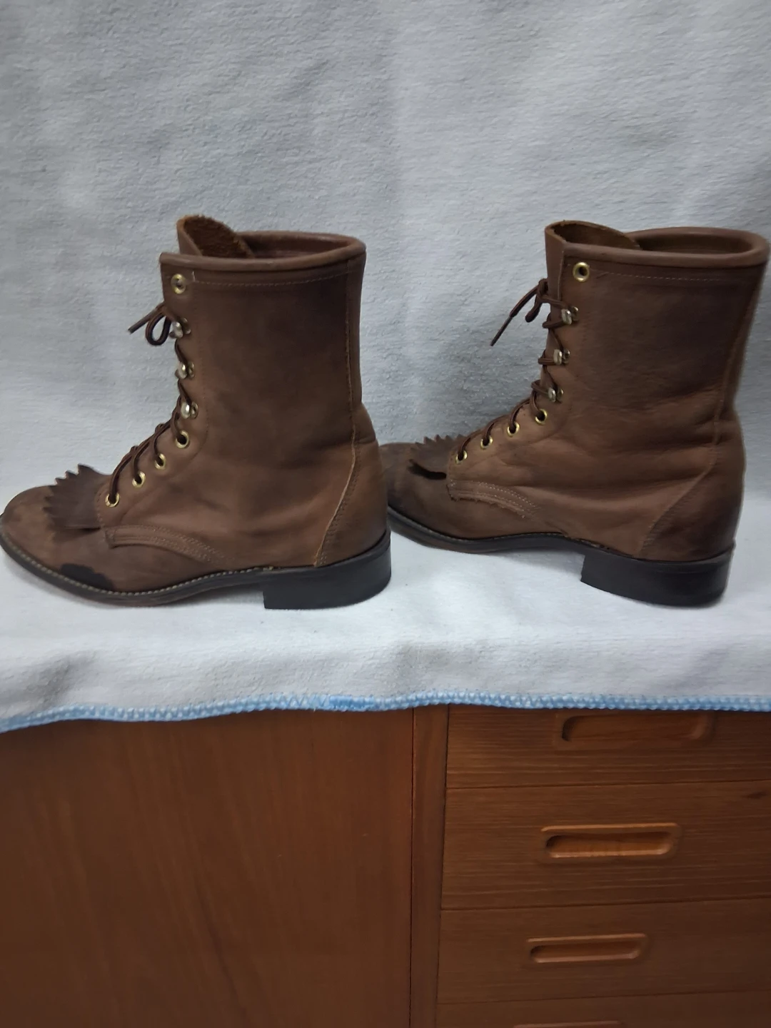 Laredo Brown Leather Lace-Up Boots - photo 3