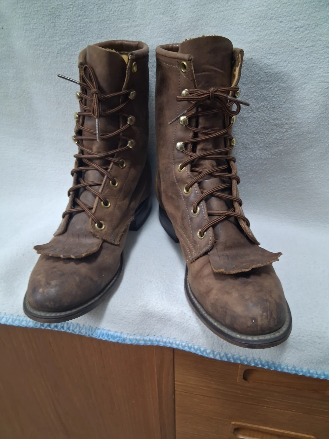 Laredo Brown Leather Lace-Up Boots - photo 5