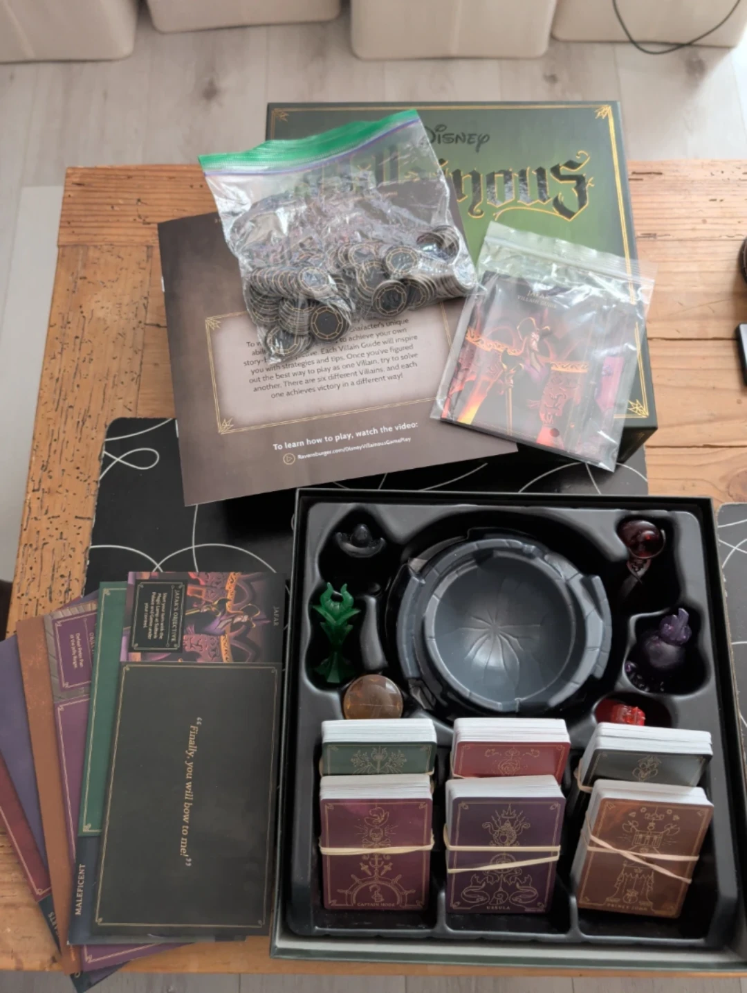 Disney Villainous board game - photo 2