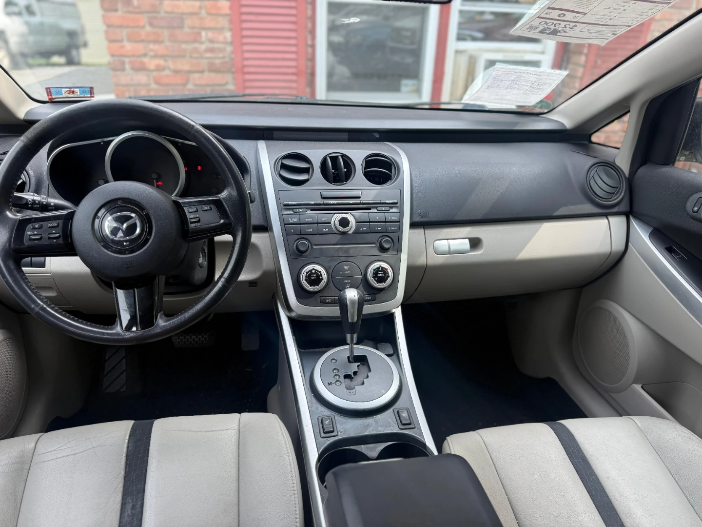 White Mazda CX-7 SUV