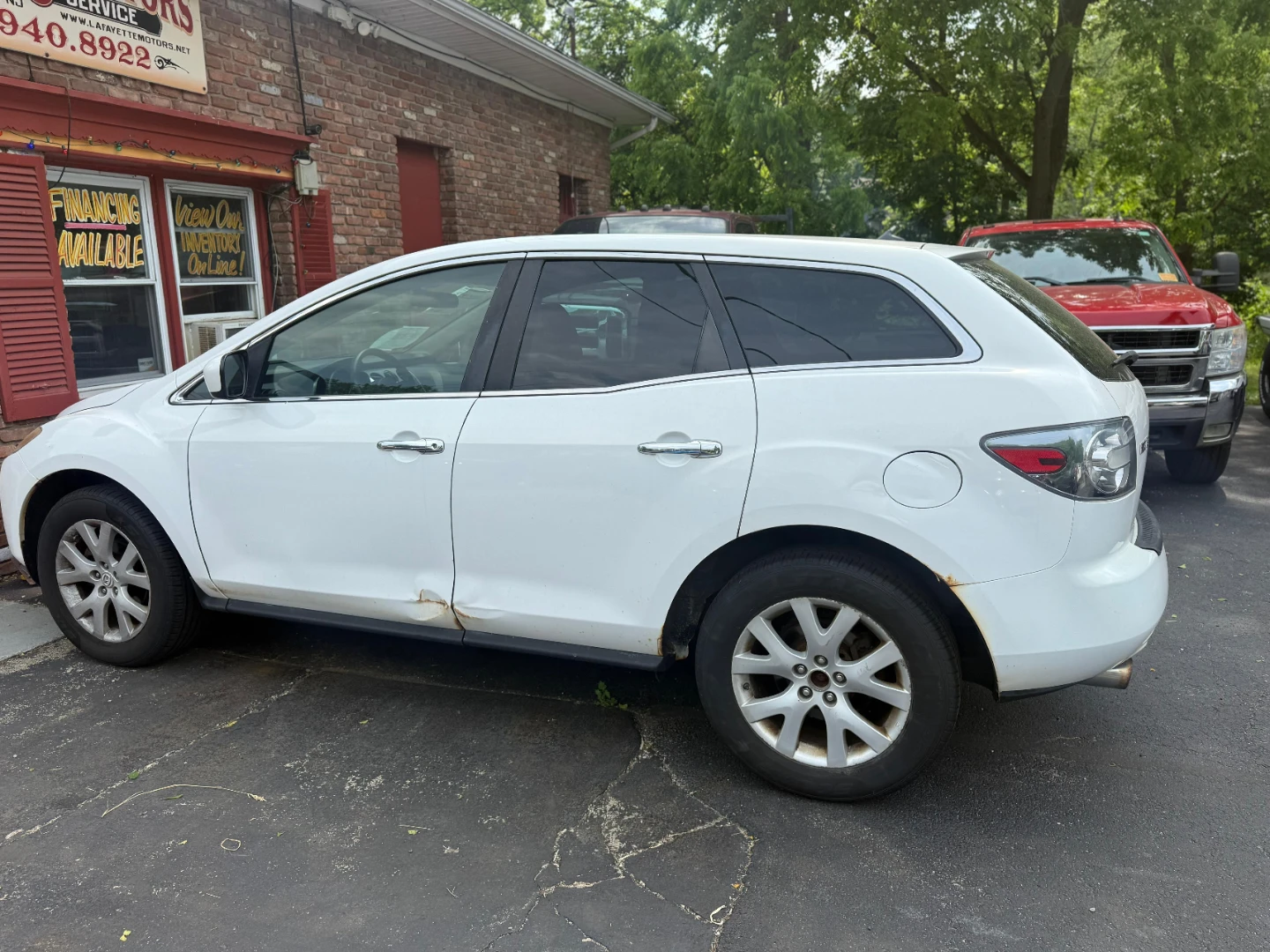 White Mazda CX-7 SUV - photo 3