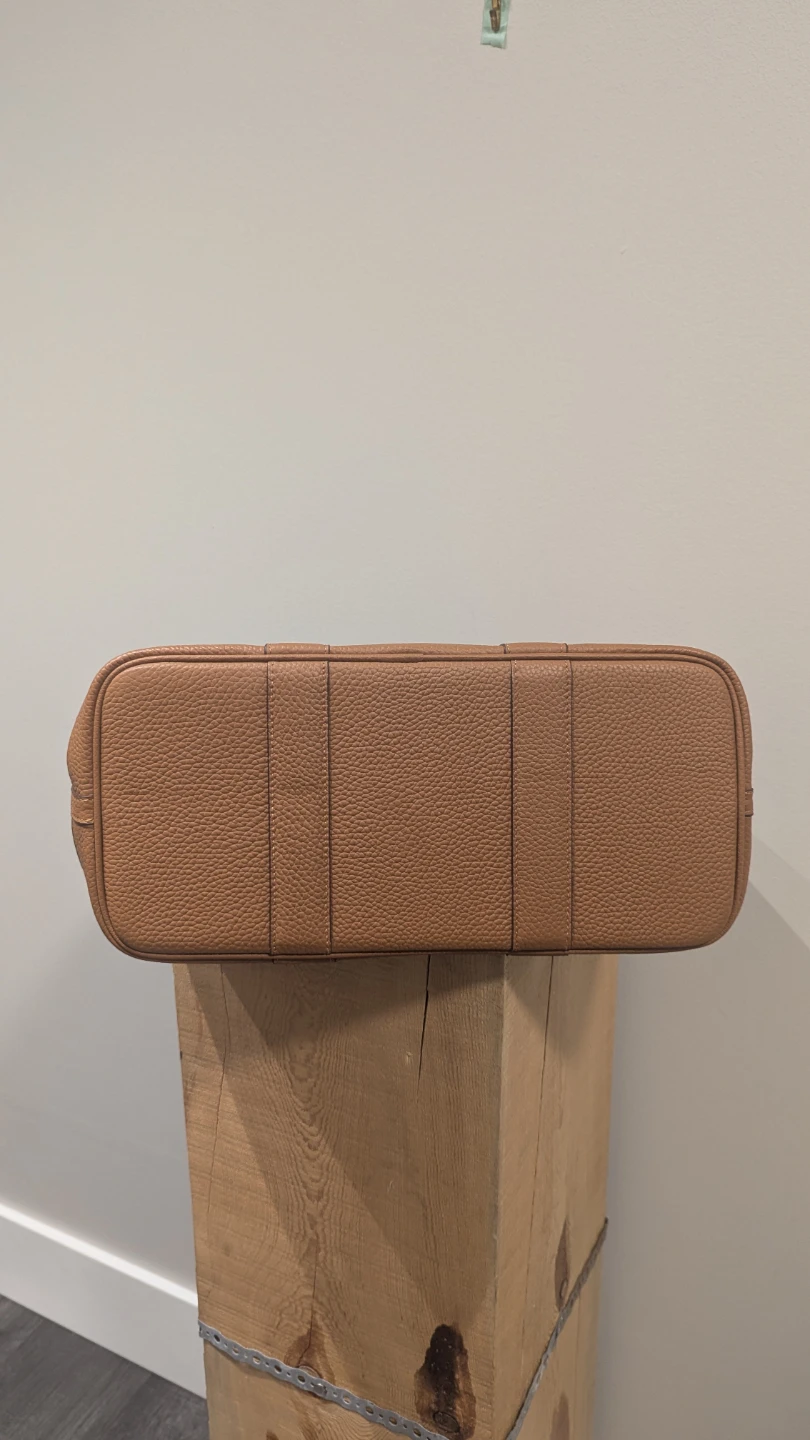 Brown / Camel Tote Bag with horse charm and strap - photo 3