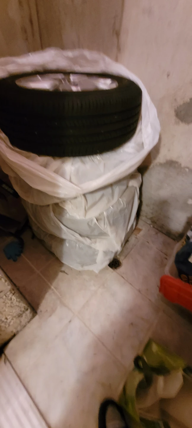 Mazda Wheel and Tire - photo 2