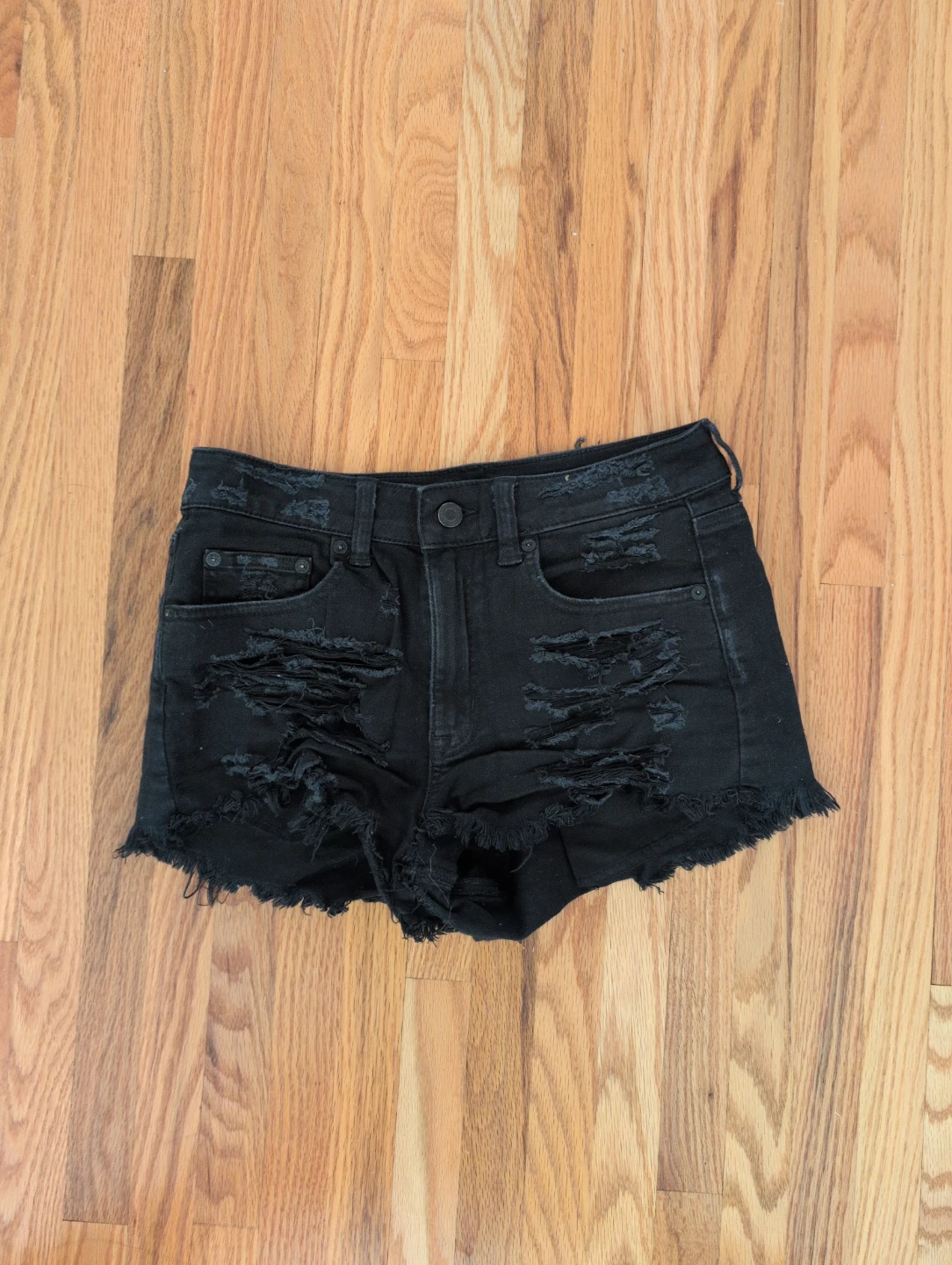 American Eagle Black Ripped Denim Shorts ⚽