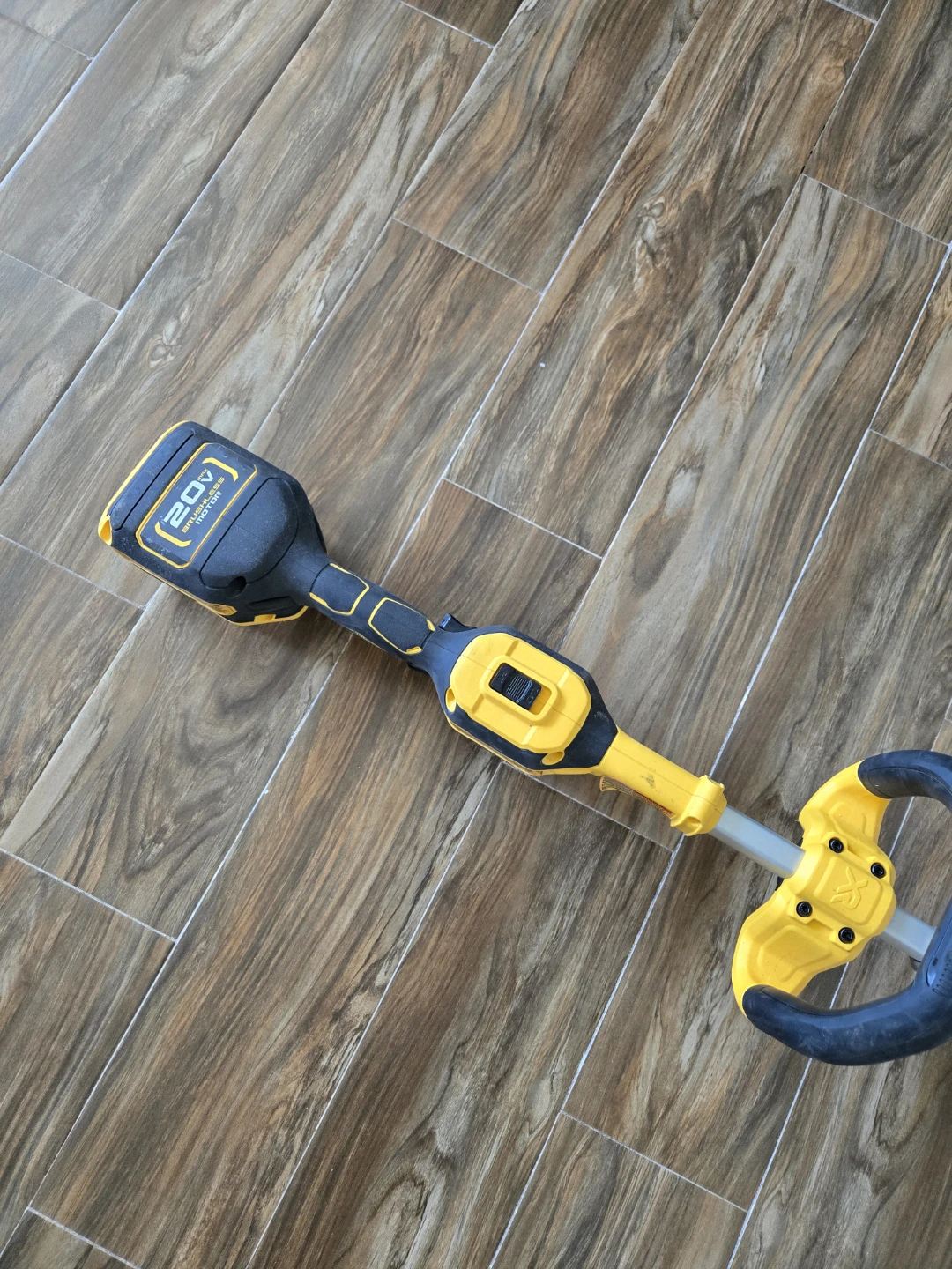DEWALT 20V MAX String Trimmer - photo 2