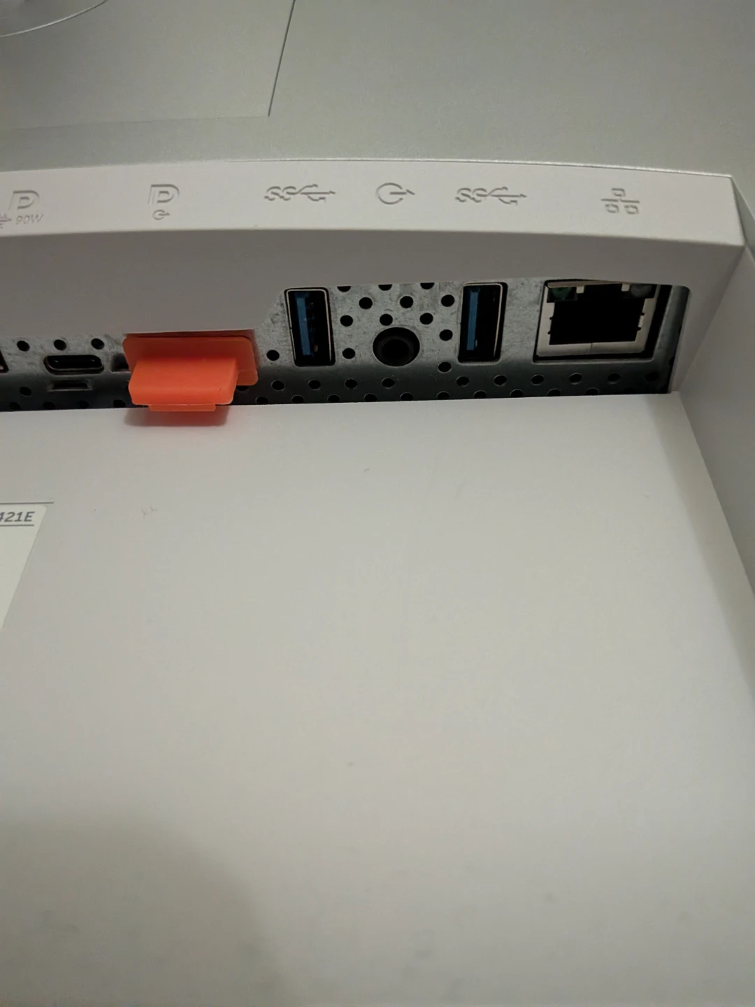 Dell U2421E  Flat Panel Monitor - photo 4