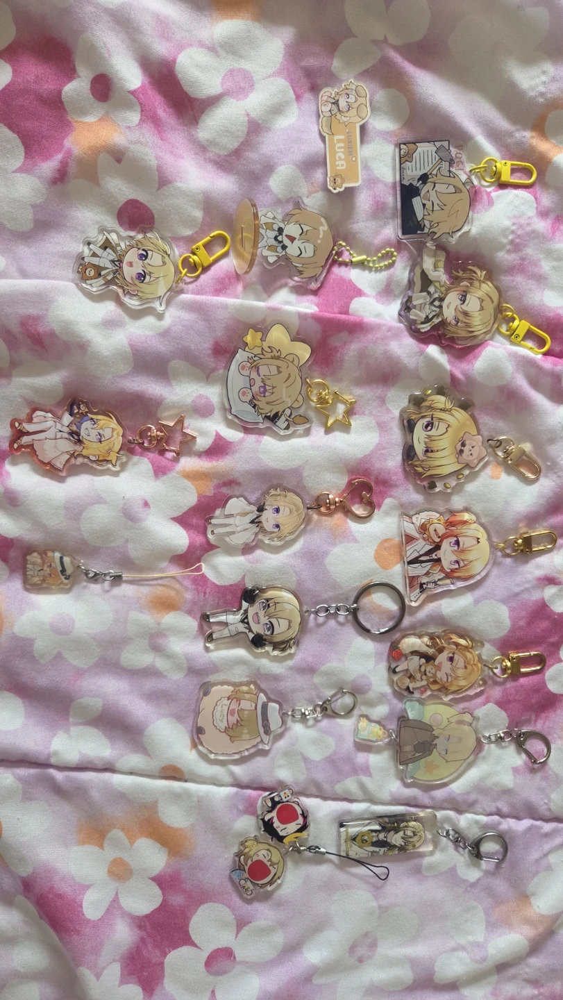 Vtuber merch lot ⚽ - photo 2