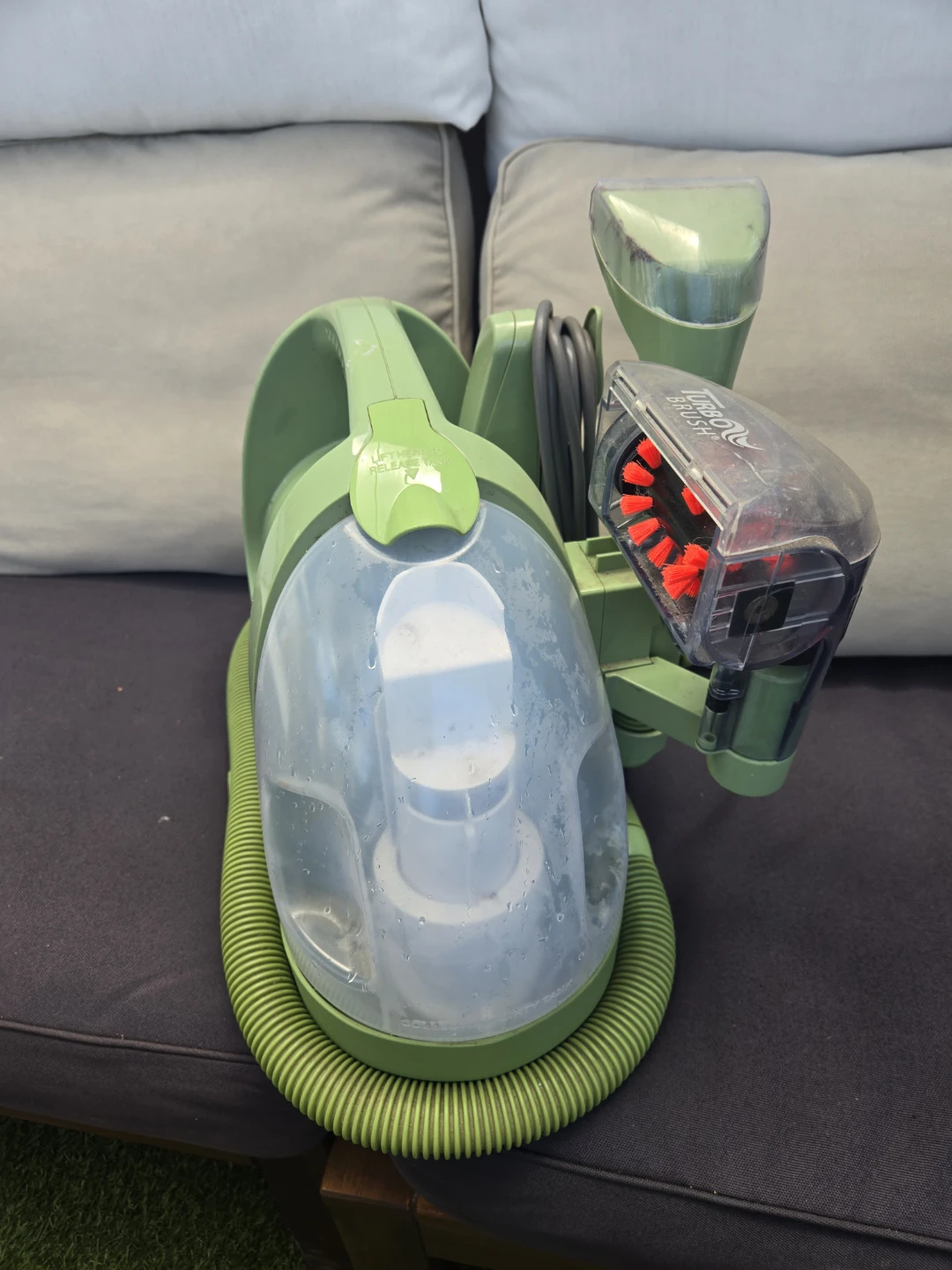 Bissel upholstery cleaner portable - photo 3