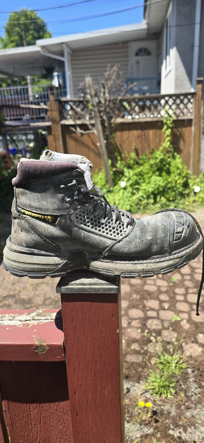 Caterpillar Work Boots - photo 2