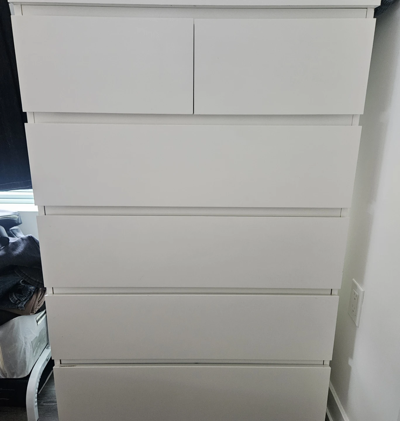 White 7-Drawer Dresser
