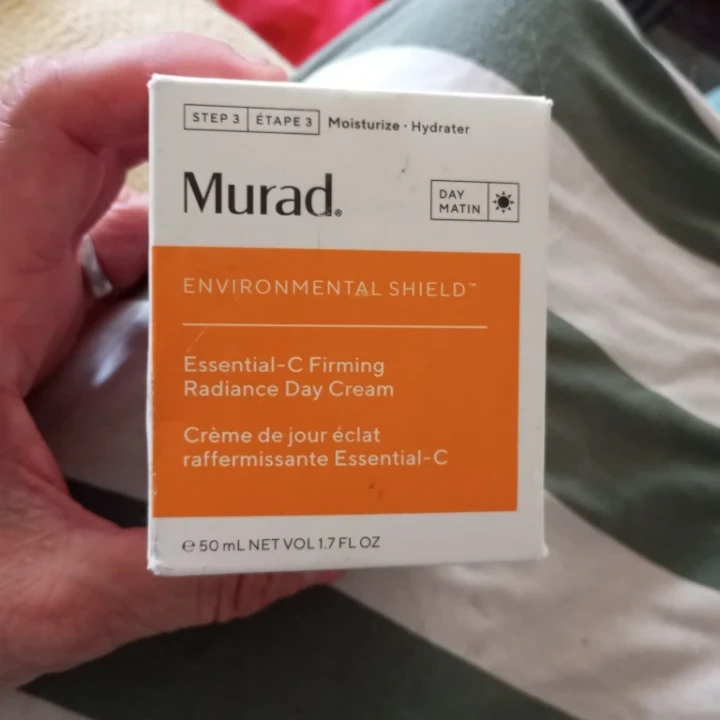 Essential-C Firming Radiance Day Cream