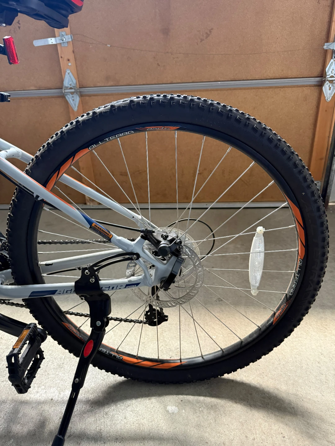 GT Aggressor Pro Mountain Bike - photo 5